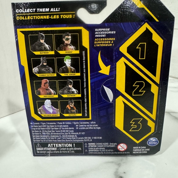 2 COLLECTIBLE DC BATMAN WITH 3 SURPRISE ACCESSORIES. SEPARATE SERIES 2020 & 2021 - Picture 6 of 6